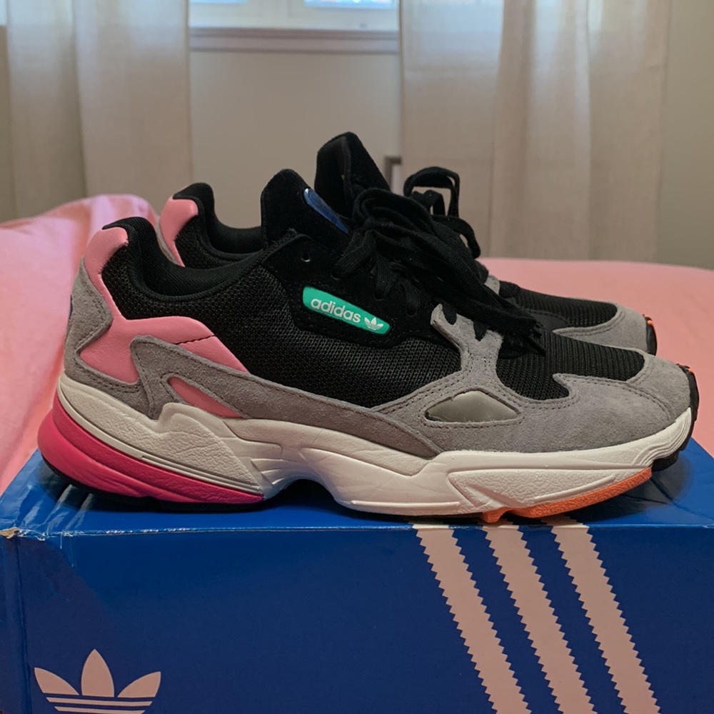 adidas Original Falcon Trainer